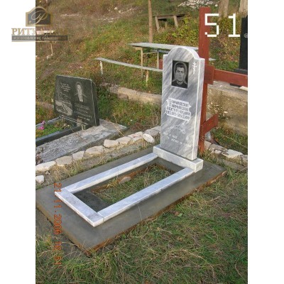 Памятник из мрамора стандарт 51 — ritualum.ru